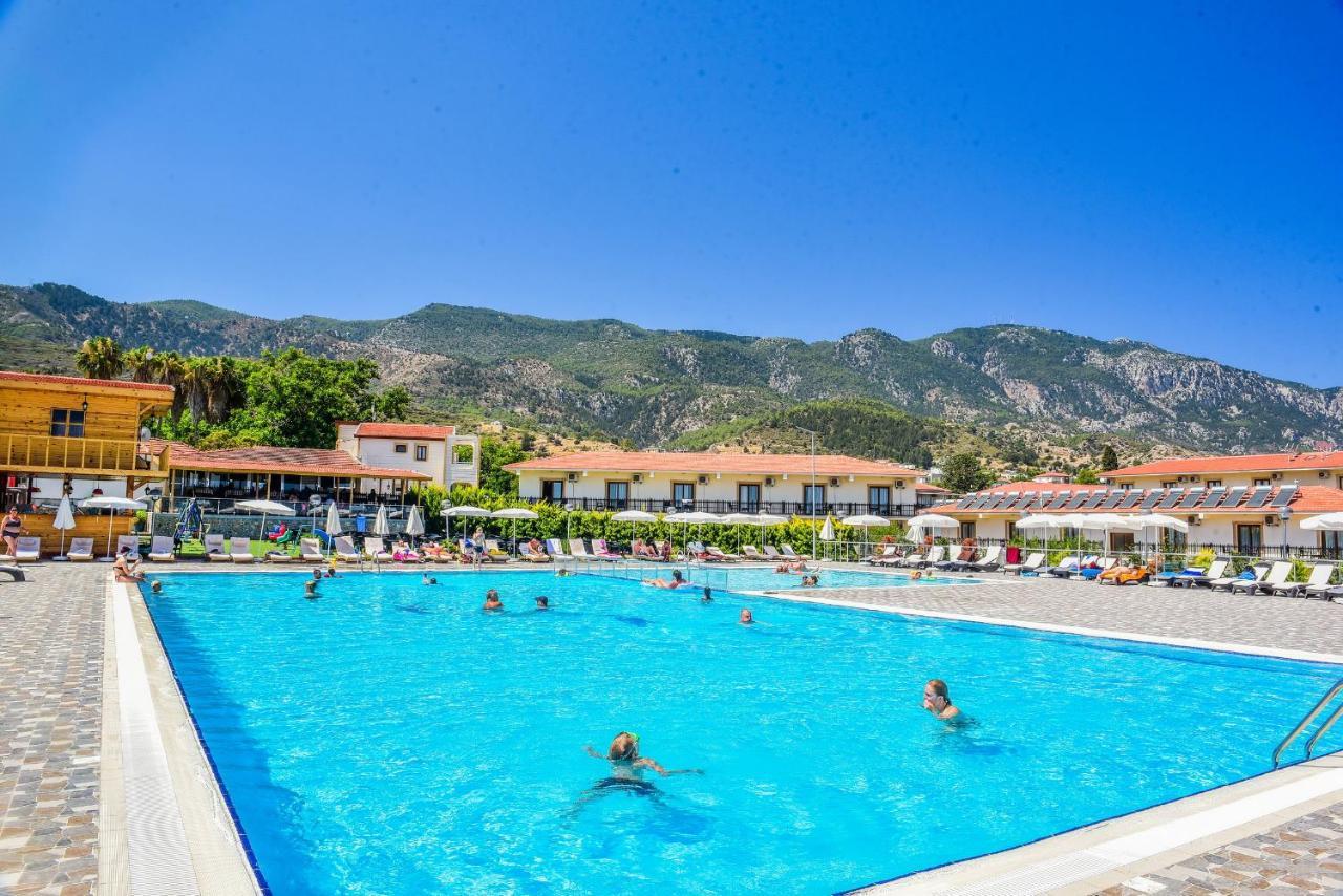 Riverside Garden Resort & Suna'S Beach Club Krini Exterior foto