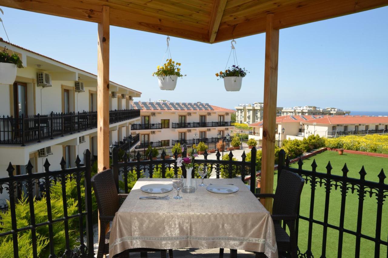 Riverside Garden Resort & Suna'S Beach Club Krini Exterior foto