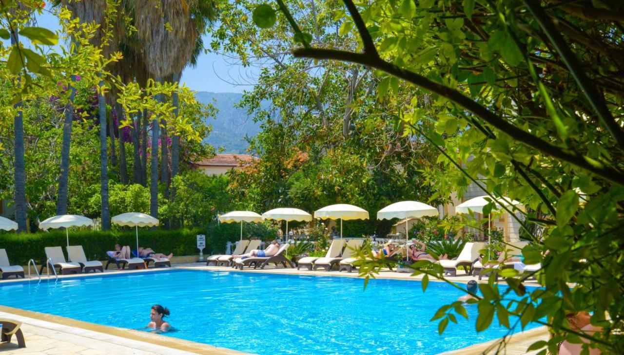 Riverside Garden Resort & Suna'S Beach Club Krini Exterior foto